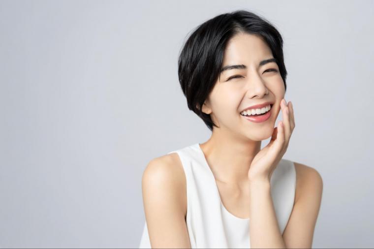 インプラントと差し歯の違いを徹底解説！自分に合った治療法はどっち？