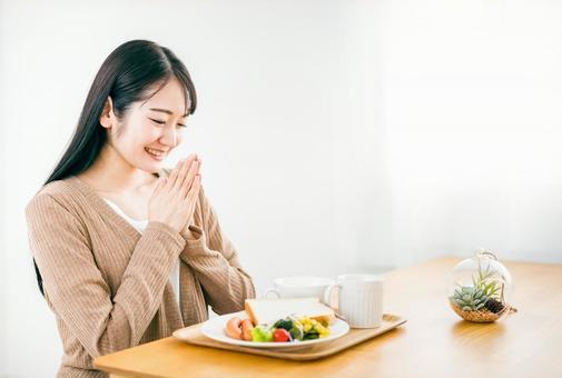 マウスピース矯正中の食事はどうしたらいいの？