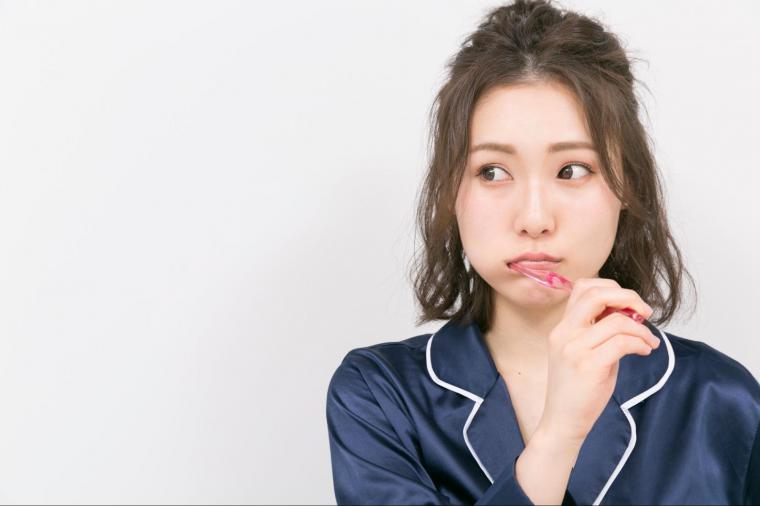 インビザラインはどんなときに痛い?理由と対策、予防策も解説